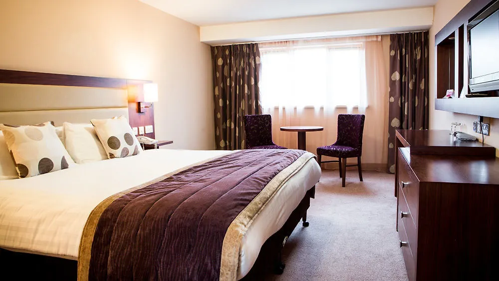 Westport Woods Hotel & Spa 4*,